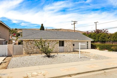 3-web-or-mls-UpmarketMedia_4283Pom-3