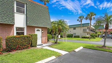 600 Valley Stream Dr unit I, Naples, FL 34113 - photo 2