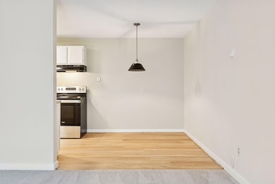 4009 Heritage Hills Dr unit 202, Bloomington, MN 55437 - photo 7