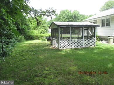 26 4th Ave, Penns Grove, NJ 08069 - photo 3