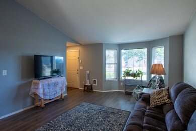 3042 SW Quartz Ave, Redmond, OR 97756 - photo 5