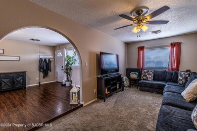 3512 Sierra Vista Dr, Farmington, NM 87402 - photo 4