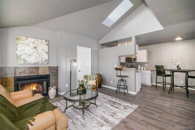 892 S Uravan Ct, Aurora, CO 80017 - photo 6