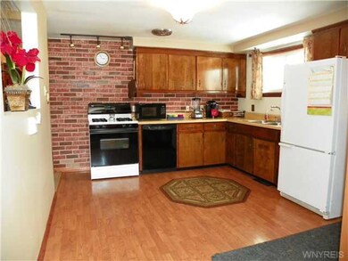 175 Spaulding St, North Tonawanda, NY 14120 - photo 7