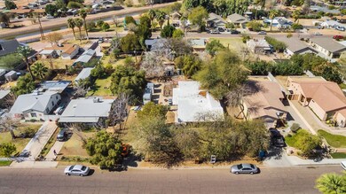 2206 N 28th St, Phoenix, AZ 85008 - photo 4