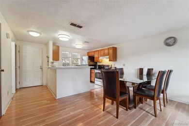 1504 S Ouray Cir unit D, Aurora, CO 80017 - photo 6