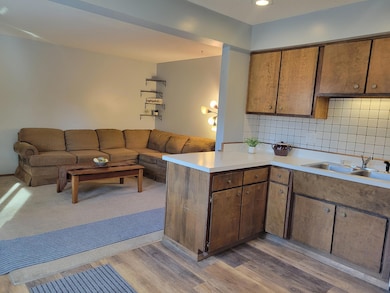 6279 Braiden Ct unit 10B, Columbus, OH 43213 - photo 5