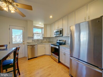 7819 Appletree Rd, Pasadena, MD 21122 - photo 7