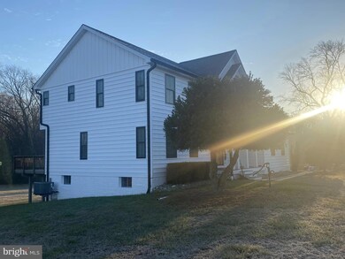 9215 Catterton Ct, Owings, MD 20736 - photo 2