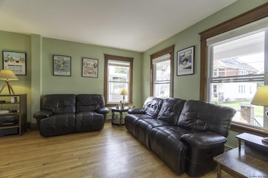 8 Arcadia Ave, Albany, NY 12209 - photo 7