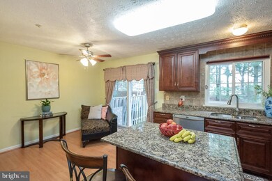 9807 Bale Ct, Owings Mills, MD 21117 - photo 7