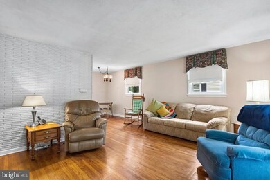 1006 Brook Ave, Secane, PA 19018 - photo 4