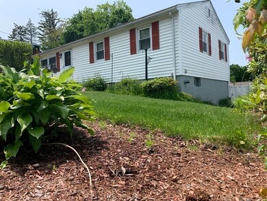 14 Merrill Ave, Lowell, MA 01850 - photo 3