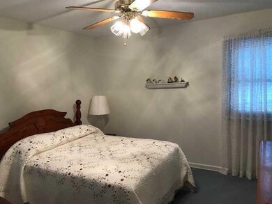 MASTER BEDROOM MAIN FLOOR