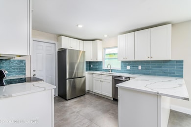 Angela-13.jpg A - flipped