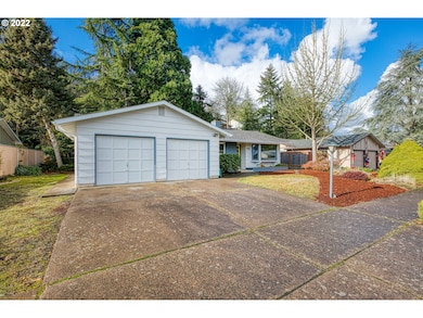 1950 Ridgeway Dr, Eugene, OR 97401 - photo 3