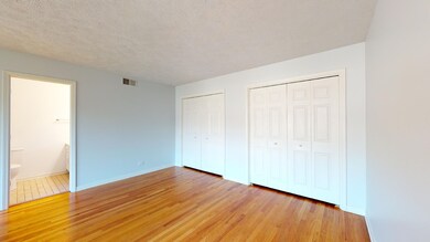 639 Edward Rd, Naperville, IL 60540 - photo 3