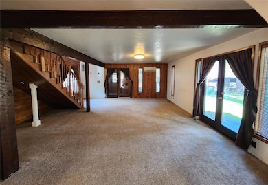 74 Cedar Creek Ext, Libby Montana 59923
Two parcels with 750+/_ Riverfront has a 26640 sqft 3/2 with shop & carport.