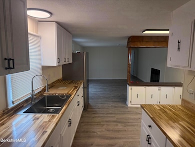 31 Gwenn Ln, West Stockbridge, MA 01266 - photo 4