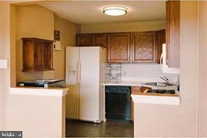 Radnor House unit 804, Bryn Mawr, PA 19010 - photo 6