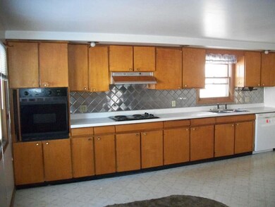 127 E Washington Ave, Tomahawk, WI 54487 - photo 5