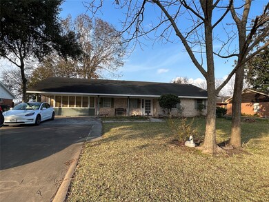 1109 Timber Ln, Rosenberg, TX 77471 - photo 2