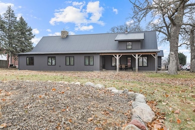 656 Highway T14, Pella, IA 50219 - photo 2