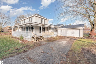 1708 W Lyons St, Mount Pleasant, MI 48858 - photo 2