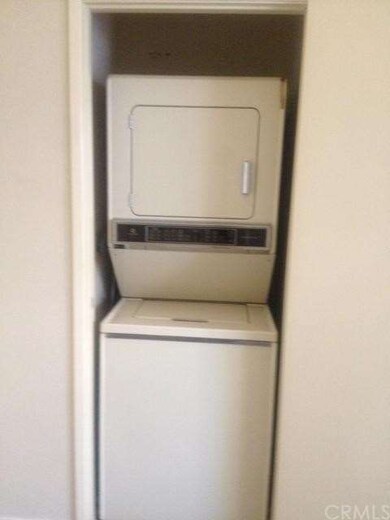 Leaving a working washer/dryer for you.