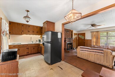 617 George Place, Bushkill, PA 18324 - photo 5