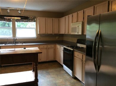 10276 Hatherley Way, Fishers, IN 46037 - photo 6