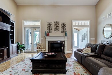 1001 Buckingham Ct, Friendswood, TX 77546 - photo 6