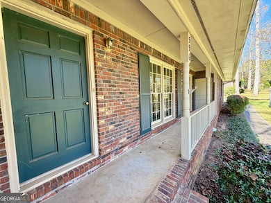 596 Kay St, Jackson, GA 30233 - photo 6
