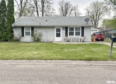 3102 W 68th St, Davenport, IA 52806 - photo 2