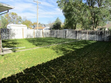 343 W 7th St, Chadron, NE 69337 - photo 5