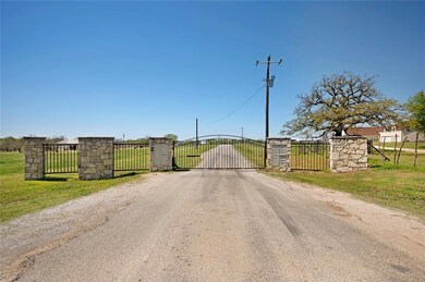 341 Private Road 3249, Decatur, TX 76234 - photo 2