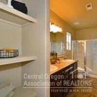 3668 SW Pumice Stone Ave, Redmond, OR 97756 - photo 4