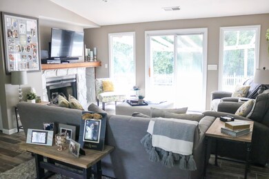 Arrowhead Rd House -04