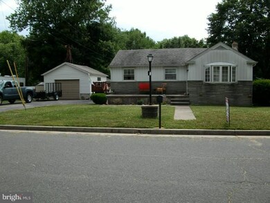 129 Annapolis Rd, Pennsville, NJ 08070 - photo 2
