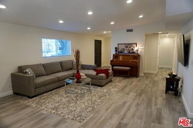 7833 Bothwell Rd, Reseda, CA 91335 - photo 2