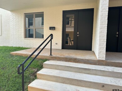 1208 B 1208 B Centennial Trail, Tyler, TX 75703 - photo 2