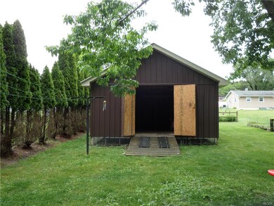 408 Cypress St, Walnutport, PA 18088 - photo 5