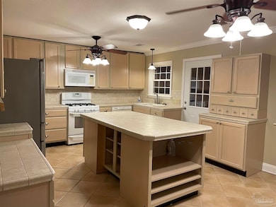 3036 Laurel Dr, Gulf Breeze, FL 32563 - photo 5