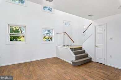 10501 Trinidad Ct, Manassas, VA 20109 - photo 4