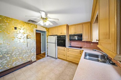 4 Sullivan Dr, Randolph, MA 02368 - photo 5