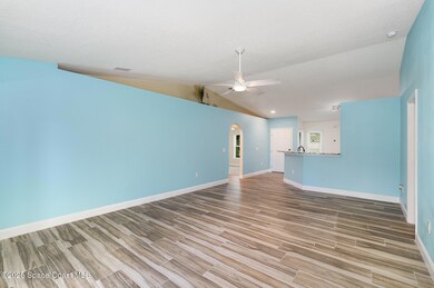 Living Area. BreakFast Bar.Front Door