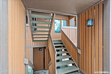 Stairway | Huntsmen Cir