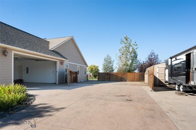 32' fence opening