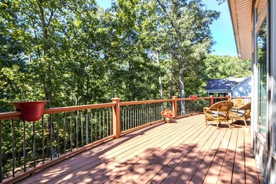 05_OkemaWay_322_Deck