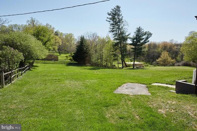 5642 Bartonsville Rd, Frederick, MD 21704 - photo 4